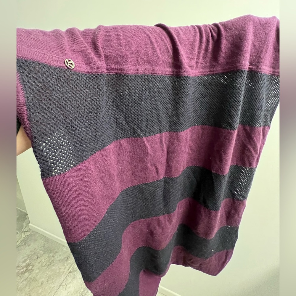 Lululemon infinity scarf